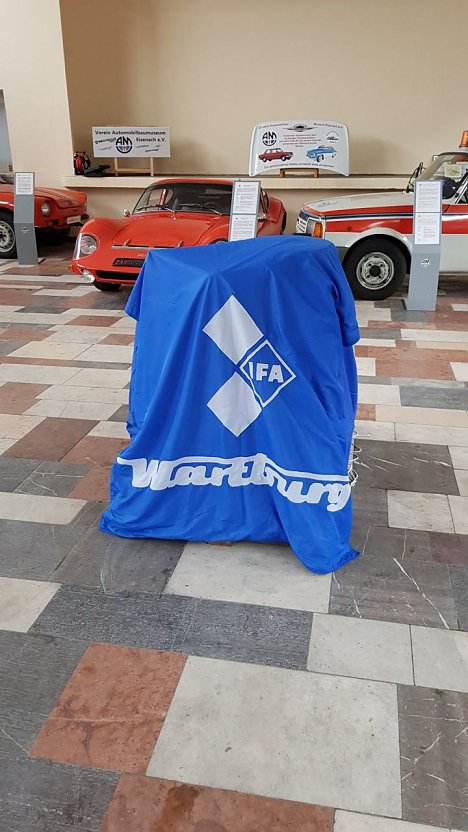 Bild: der Motor unter der Decke